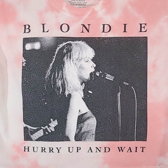 *NWT* ODD PEOPLE Blondie Pink/White Tie Dye Cropped Tee, size XS - Picture 2 of 4